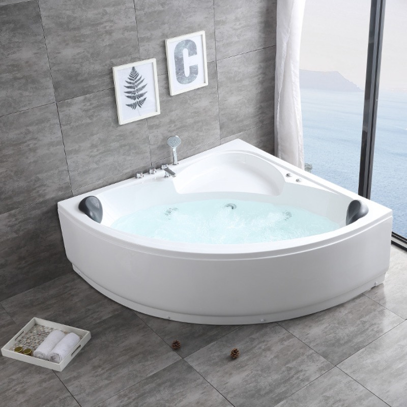 Bathroom Triangle Surf Jacuzzi - مراجعة Home Bathroom Jacuzzi وسعره