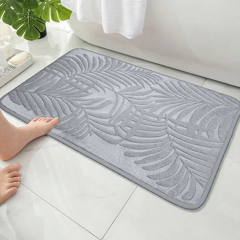 Embossed Palm Leaf Plant Print - مراجعة Zara Home Bathroom Mat وسعره