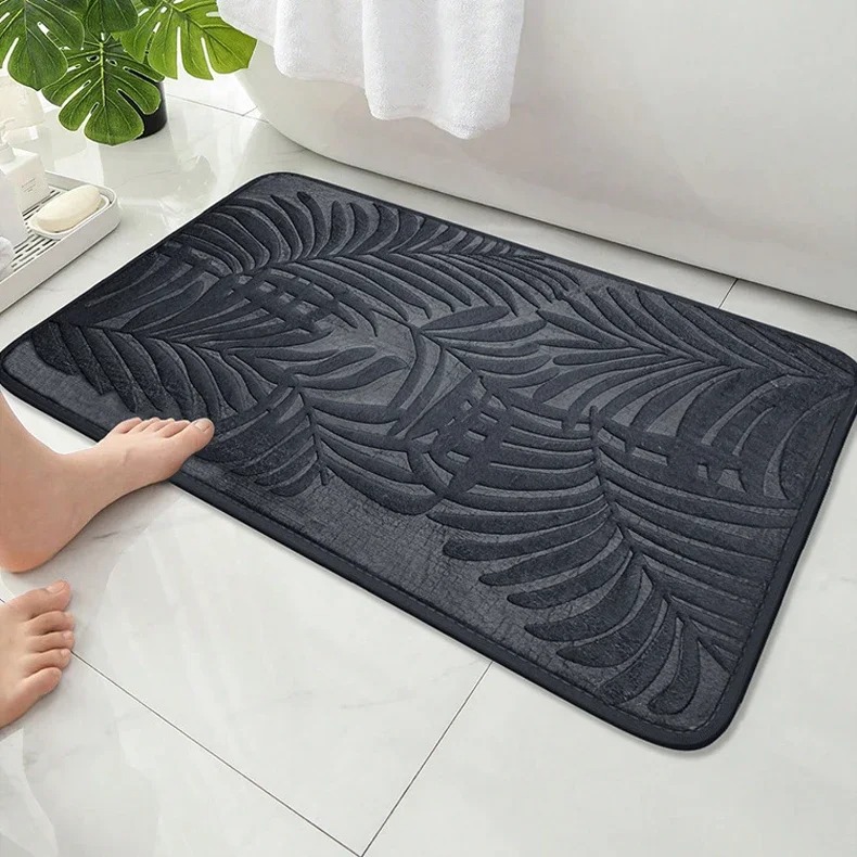 Embossed Palm Leaf Plant Print - مراجعة Zara Home Bathroom Mat وسعره